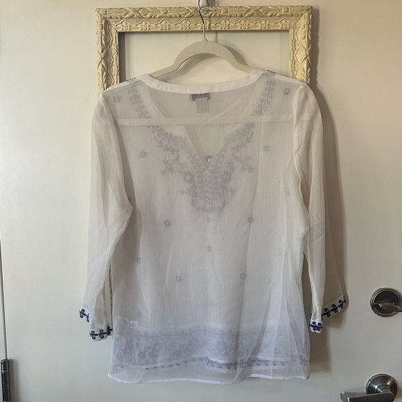 LUCKY BRAND | White & Blue Embroidered Peasant Sheer 3/4 Sleeve Top - Picture 9 of 13